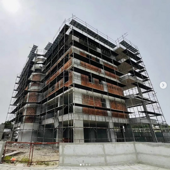 Infinity mansions